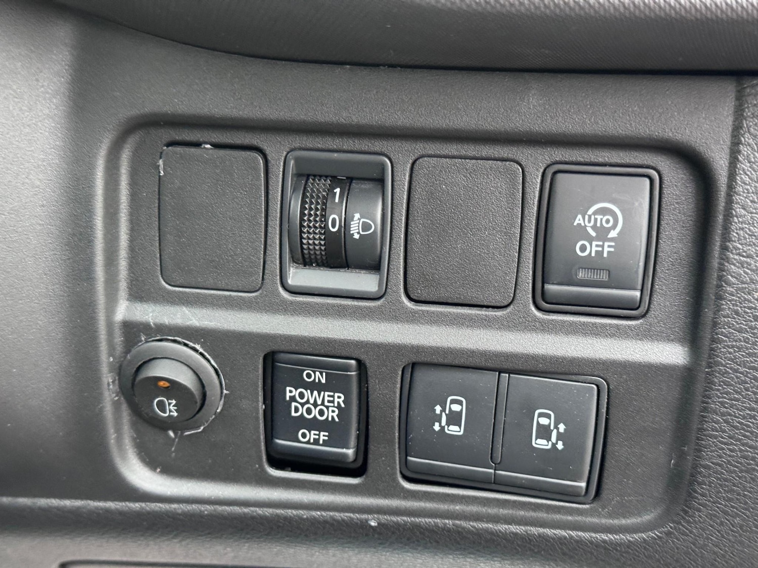 Used Nissan Serena 2025 for sale - 77071752: Photo 13