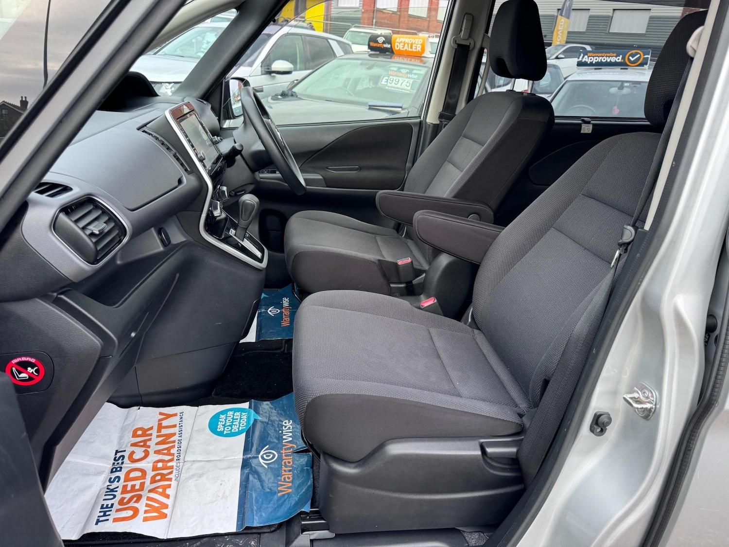 Used Nissan Serena 2025 for sale - 77071752: Photo 24