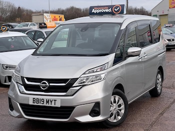 Used Nissan Serena undefined for sale - 77071752: Photo