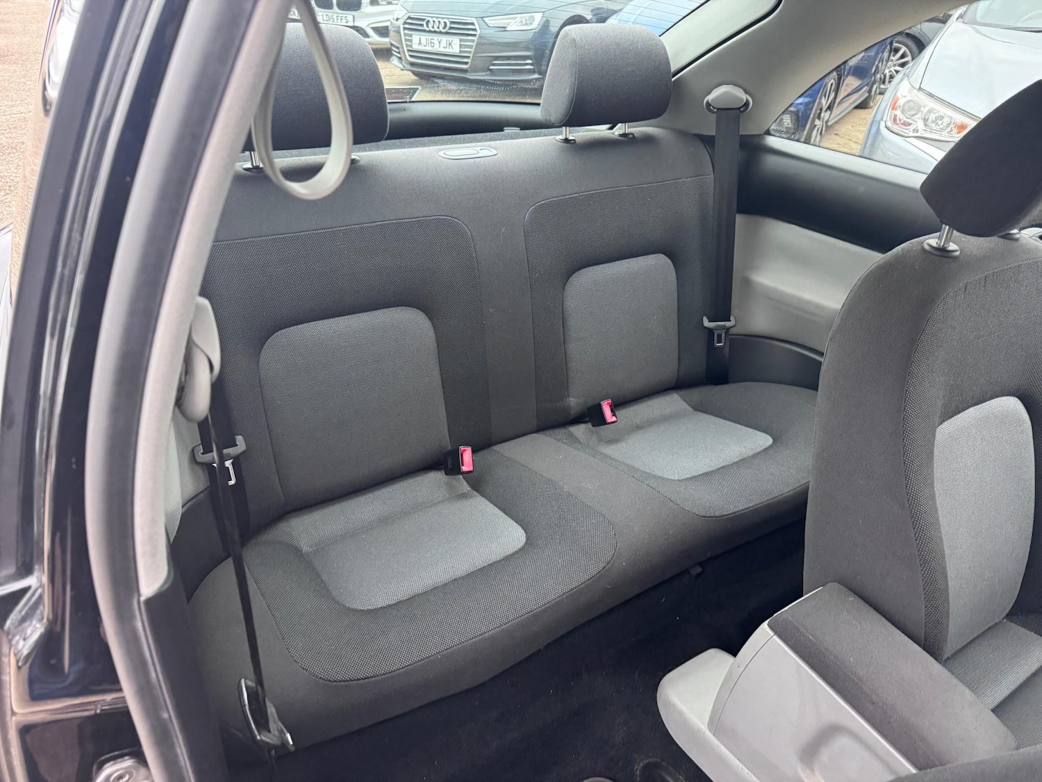 Used Volkswagen Beetle 2005 for sale - 77064187: Photo 15