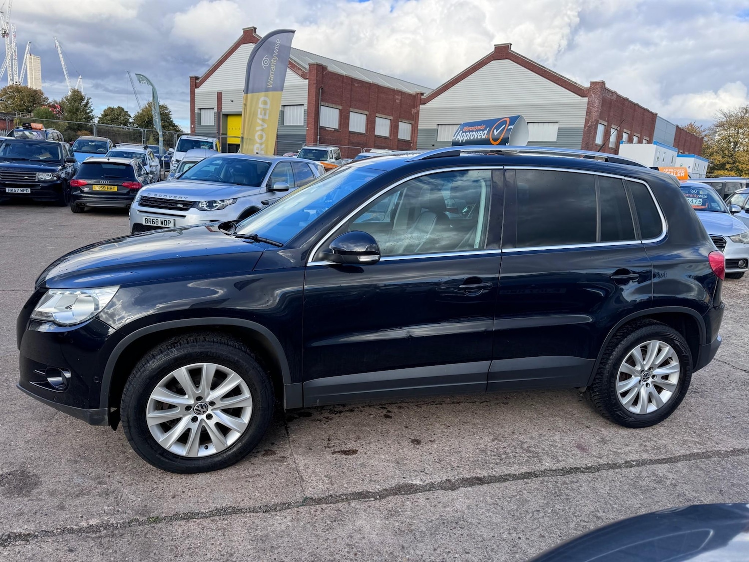 Used Volkswagen Tiguan 2008 for sale - 76355906: Photo 9