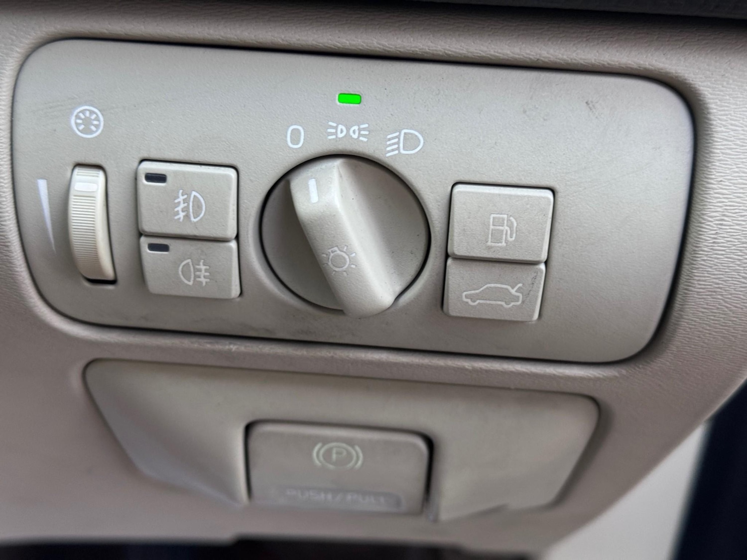 Used Volvo XC60 2009 for sale - 76750716: Photo 13