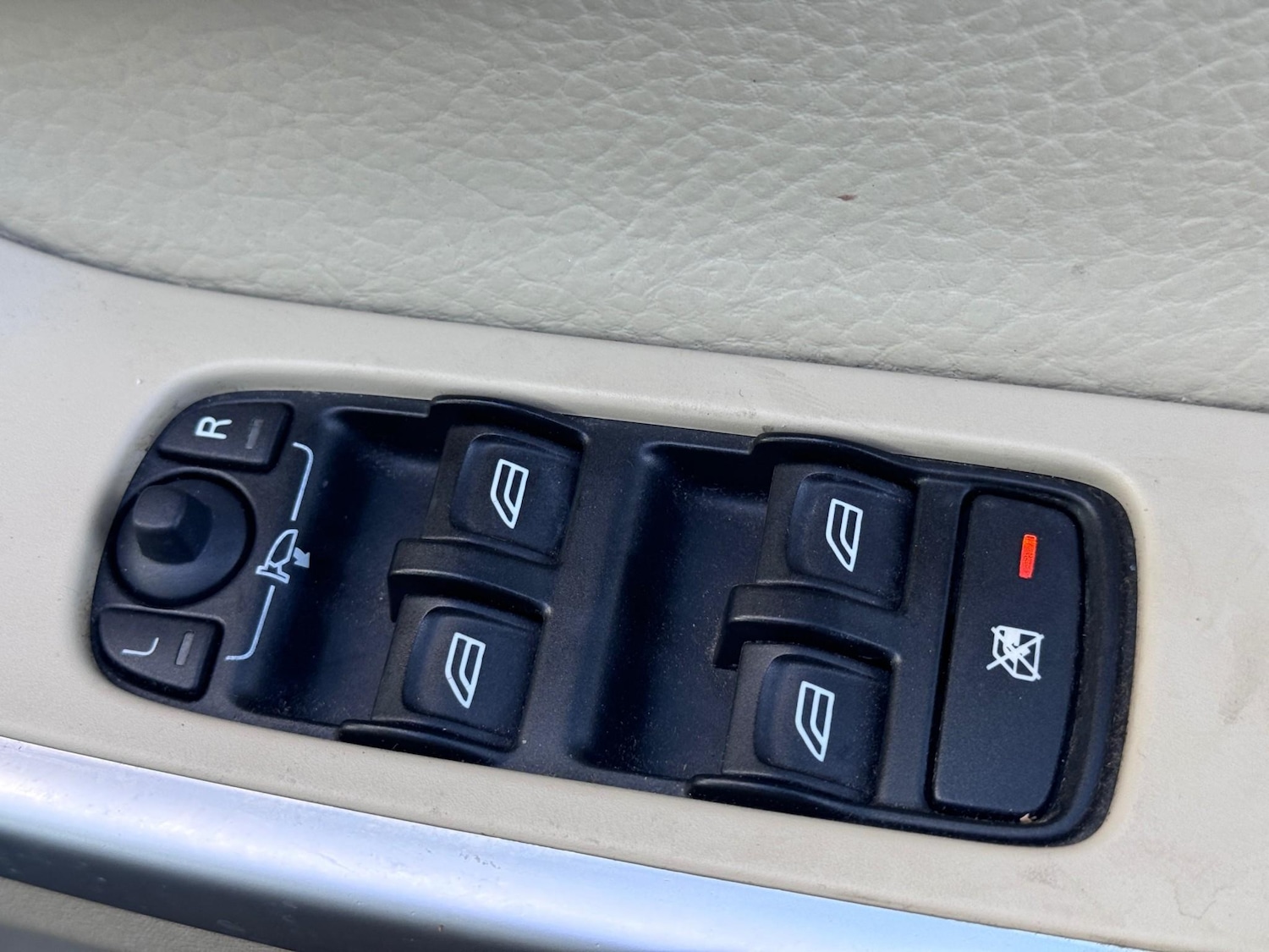 Used Volvo XC60 2009 for sale - 76750716: Photo 14