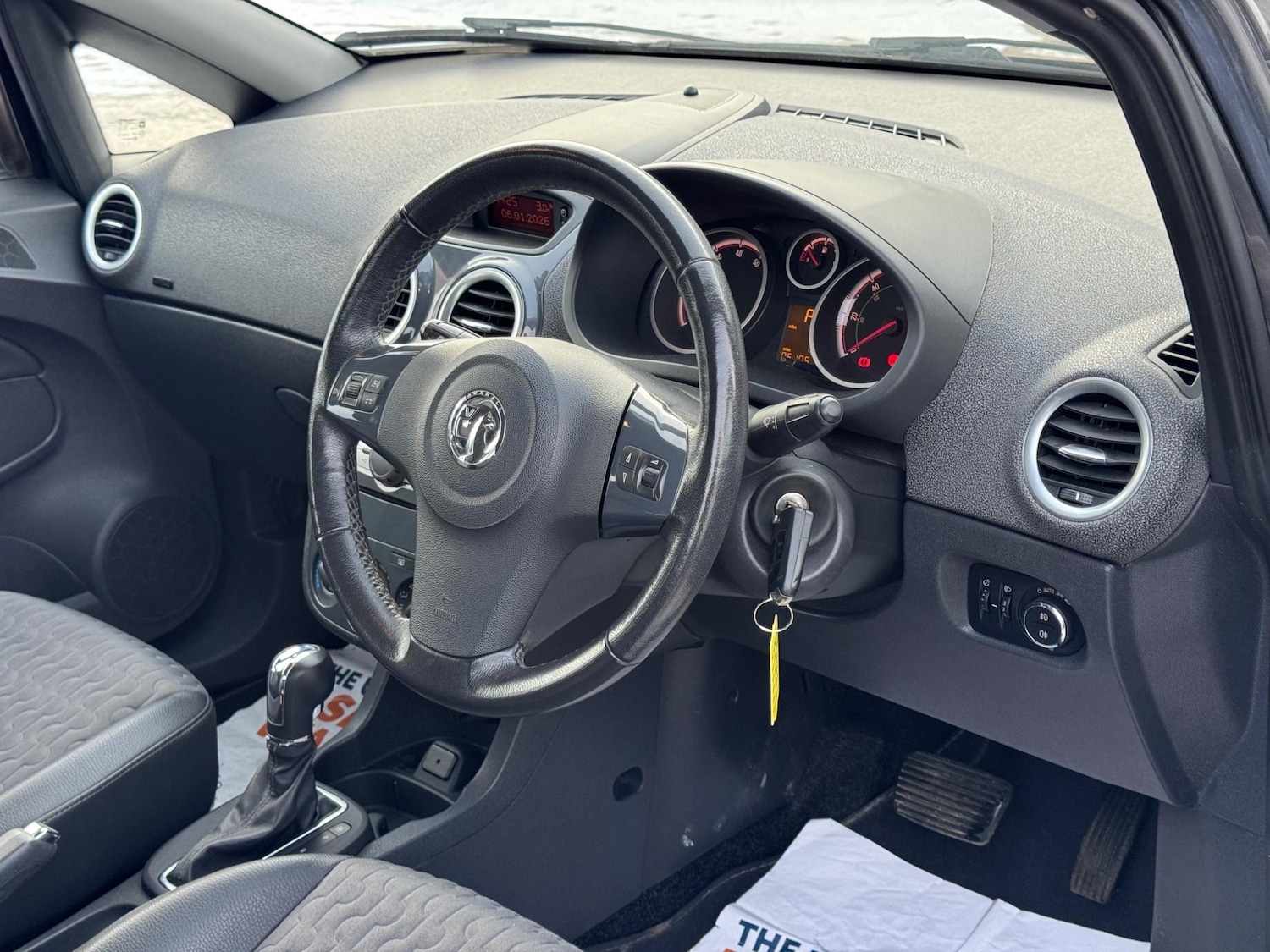 Used Vauxhall Corsa 2012 for sale - 77118070: Photo 5