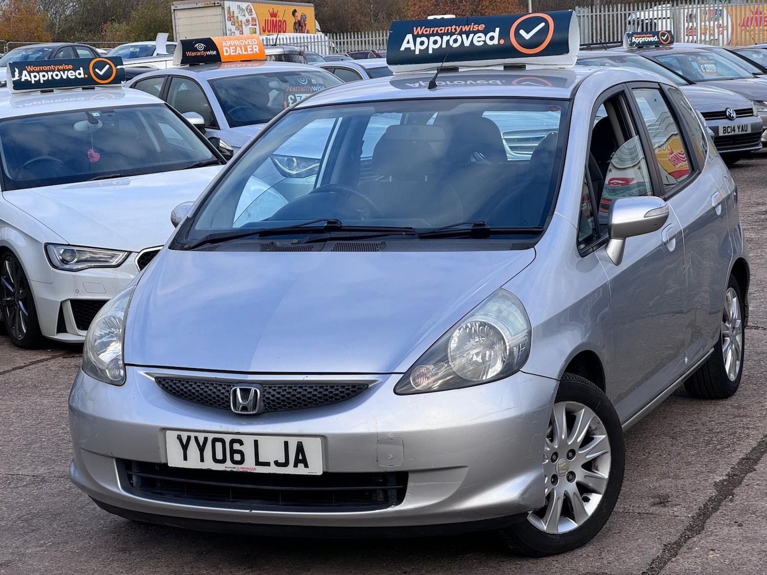 Used Honda Jazz 2006 for sale - 77408790: Photo 2