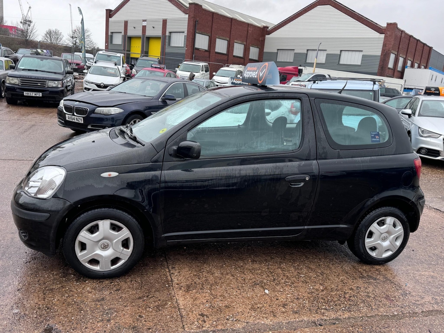 Used Toyota Yaris 2005 for sale - 77834680: Photo 12