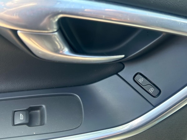 Used Volvo XC60 2016 for sale - 74449238: Photo 43