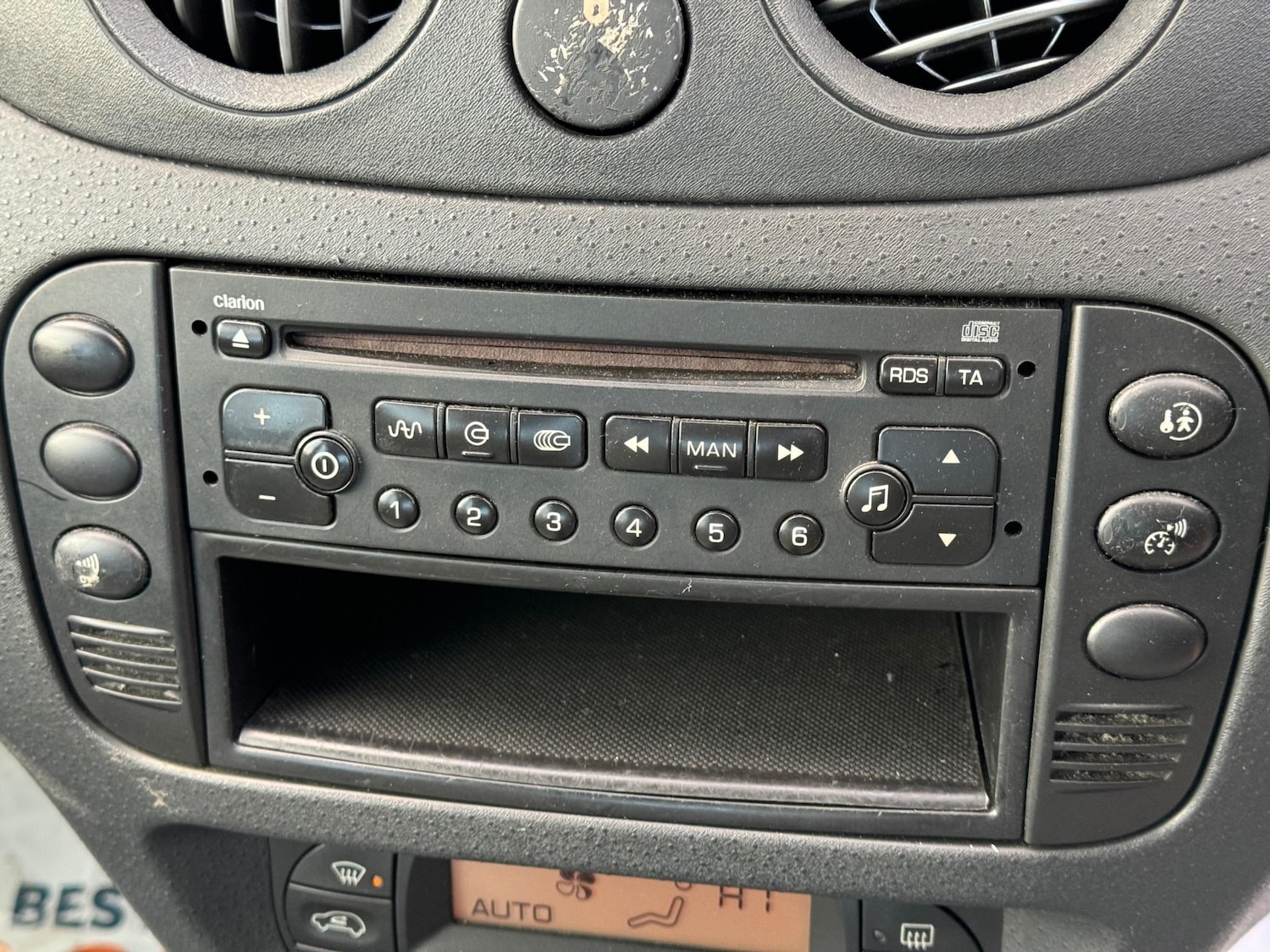 Used Citroen C3 2005 for sale - 76278703: Photo 19