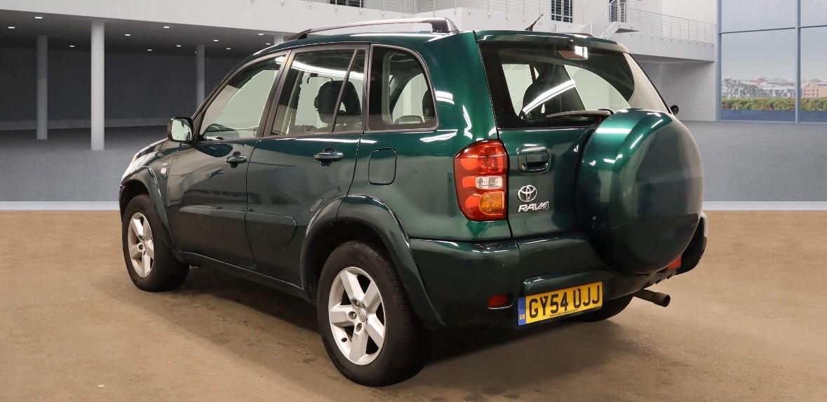 Used Toyota RAV4 2004 for sale - 76092308: Photo 2