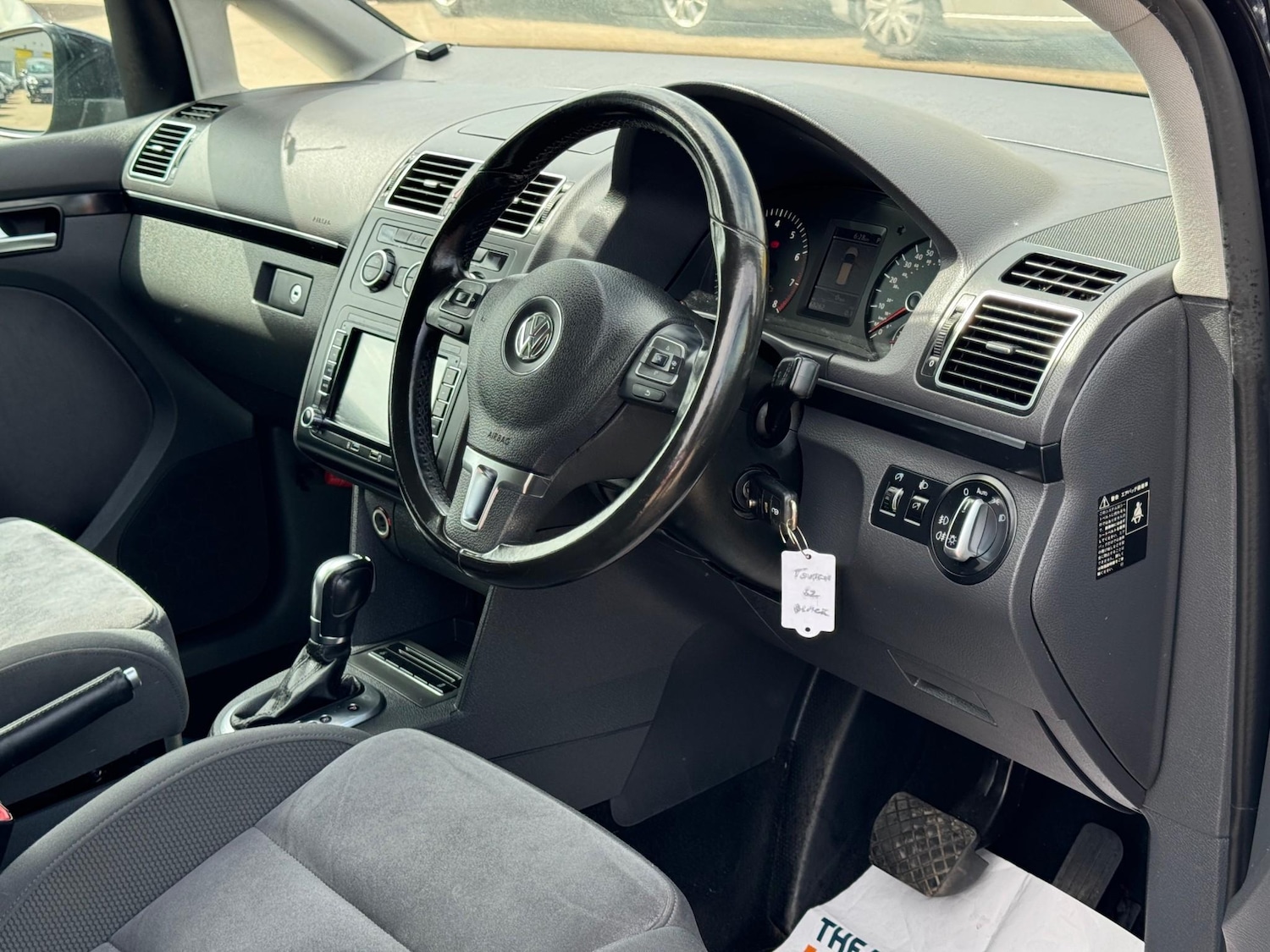 Used Volkswagen Touran 2023 for sale - 77319379: Photo 5