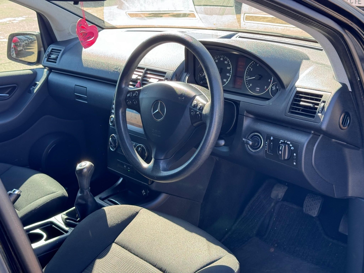 Used Mercedes-Benz A-Class 2009 for sale - 77951656: Photo 5