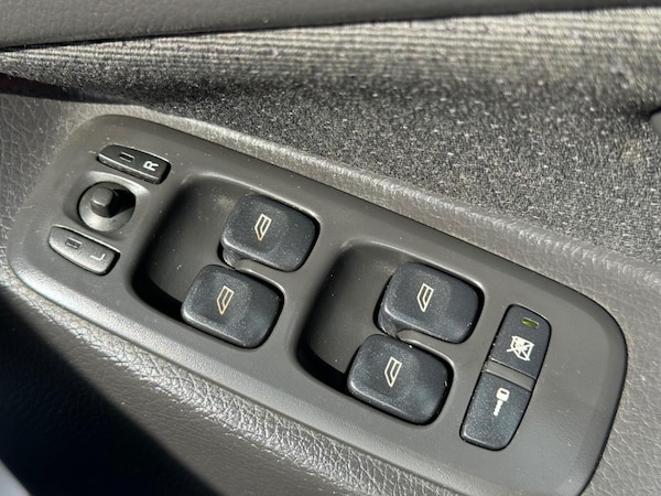Used Volvo XC90 2004 for sale - 76278715: Photo 13