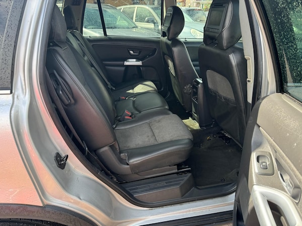 Used Volvo XC90 2004 for sale - 76278715: Photo 15