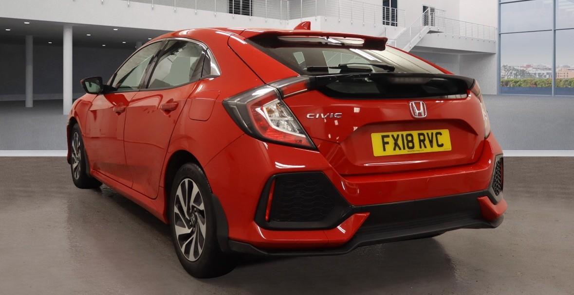 Used Honda Civic 2018 for sale - 76767437: Photo 2