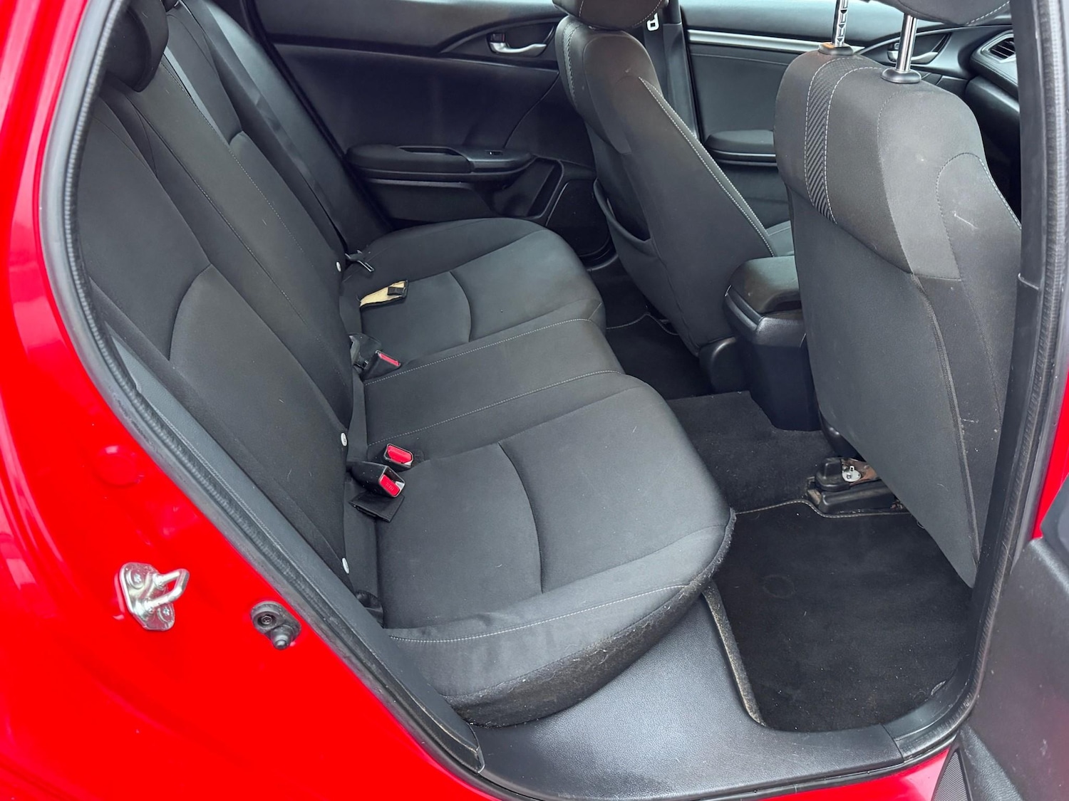 Used Honda Civic 2018 for sale - 76767437: Photo 27