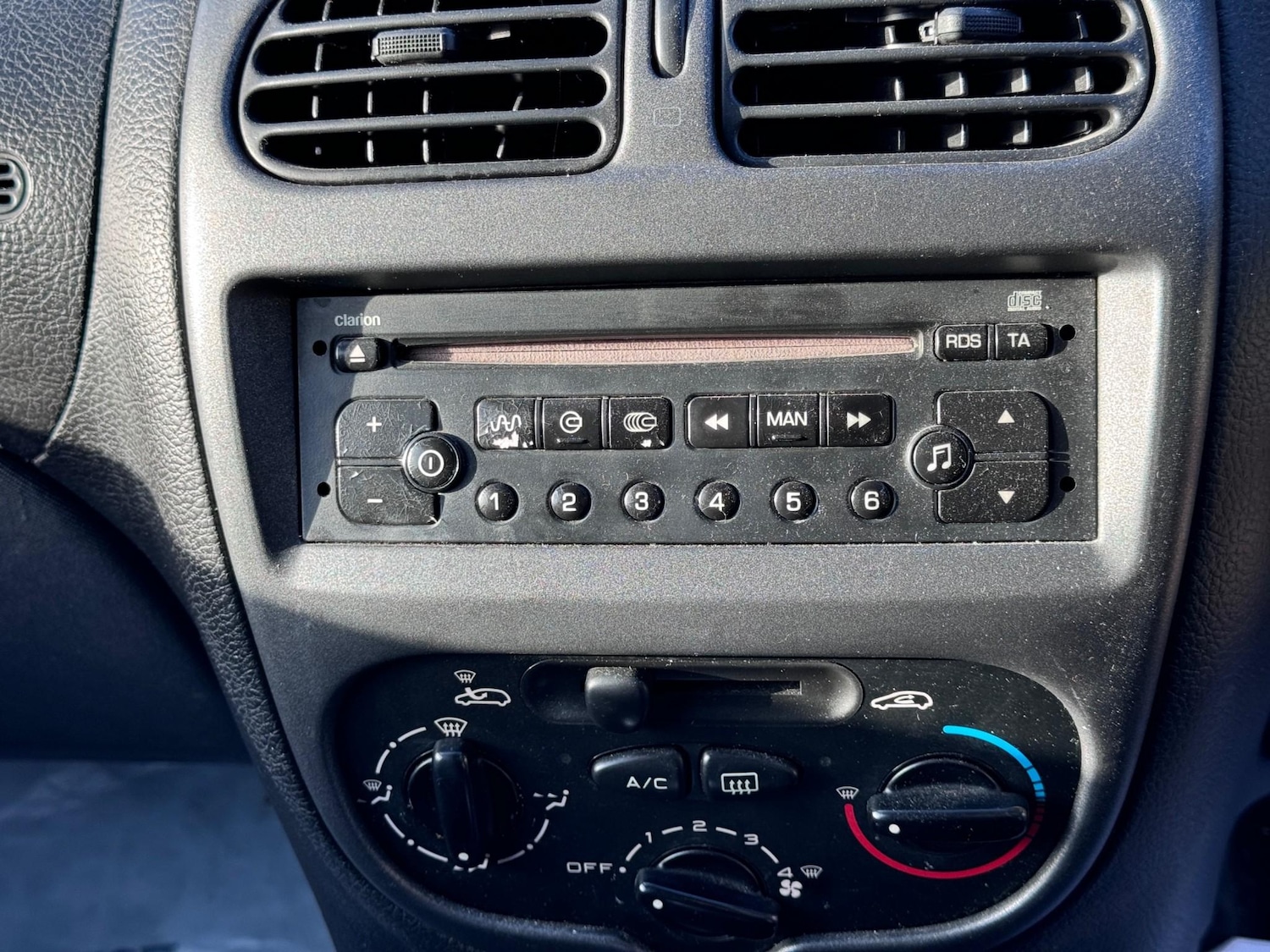 Used Peugeot 206 2006 for sale - 77368022: Photo 12