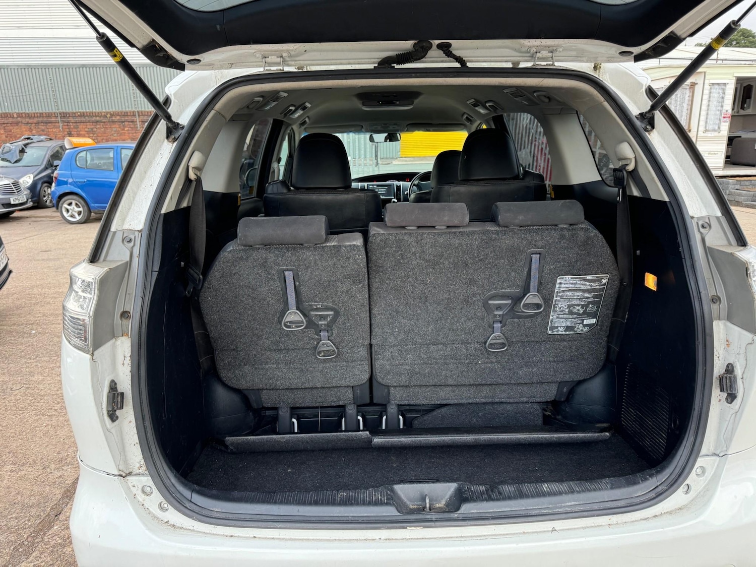 Used Toyota Estima 2024 for sale - 76092312: Photo 24