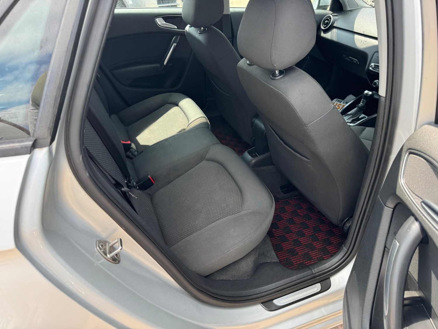 Vehicle 29