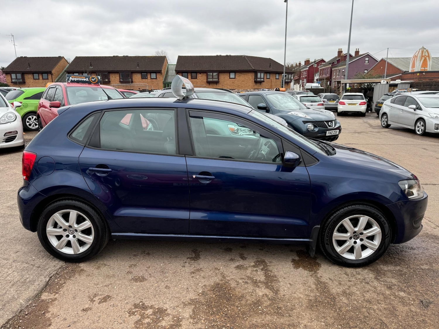 Used Volkswagen Polo 2010 for sale - 76519816: Photo 7