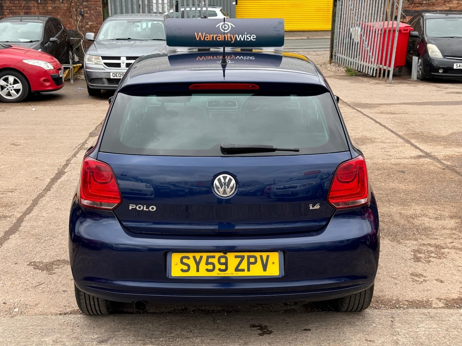 Used Volkswagen Polo 2010 for sale - 76519816: Photo 8