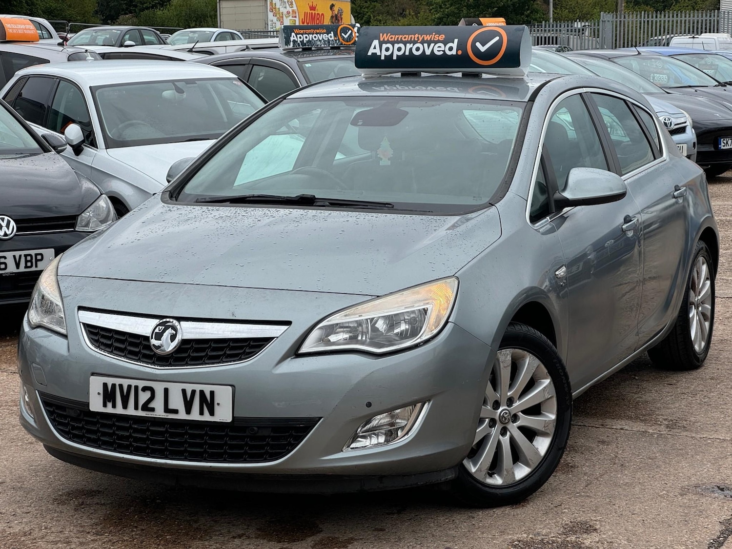 Used Vauxhall Astra 2012 for sale - 76202058: Photo 2