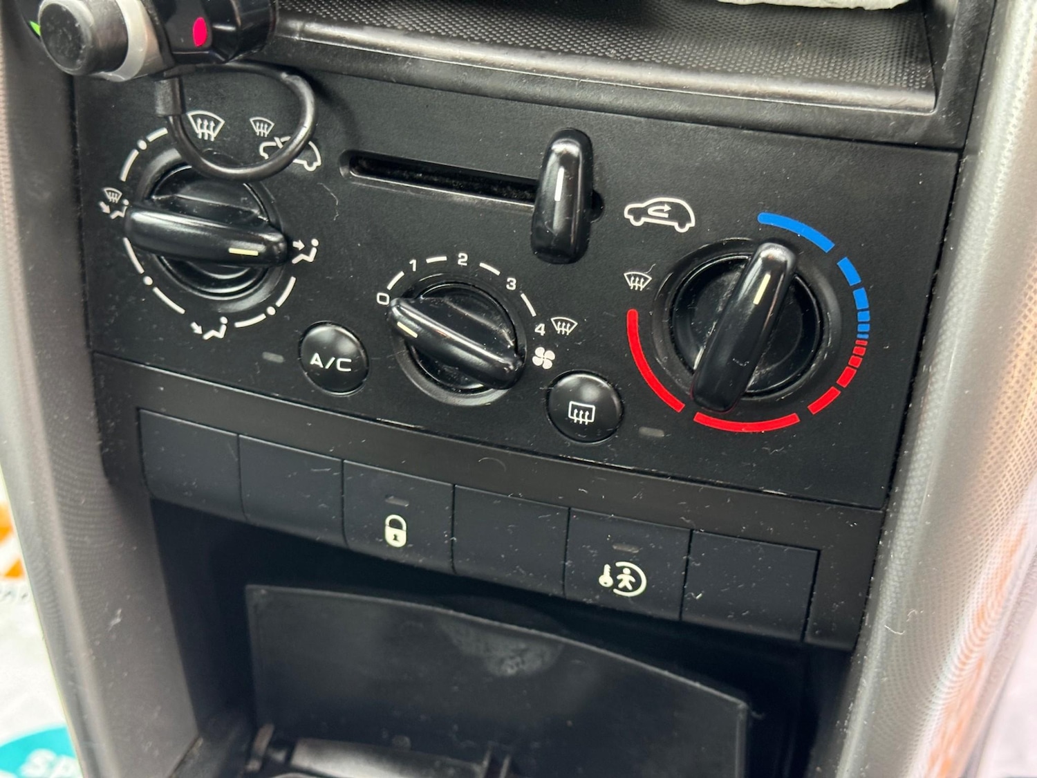 Used Peugeot 207 2008 for sale - 76318258: Photo 13