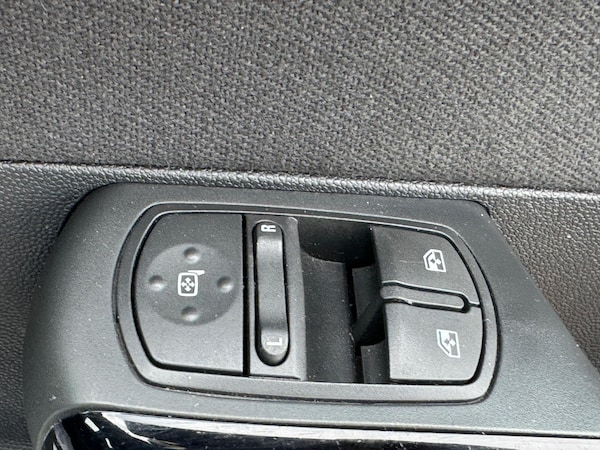 Used Vauxhall Corsa 2015 for sale - 76146853: Photo 12