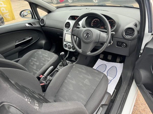 Used Vauxhall Corsa 2015 for sale - 76146853: Photo 5