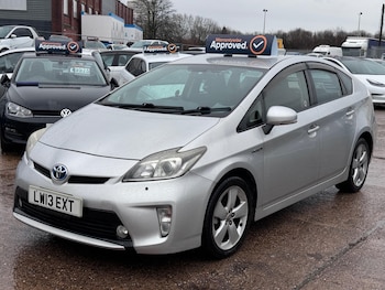Used Toyota Prius undefined for sale - 76985507: Photo