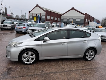 Used Toyota Prius undefined for sale - 76985507: Photo