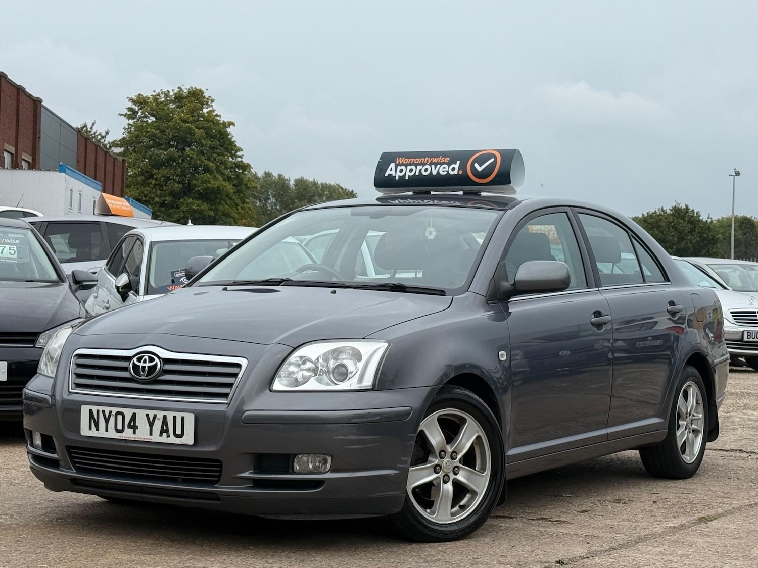 Used Toyota Avensis 2004 for sale - 76092311: Photo 2