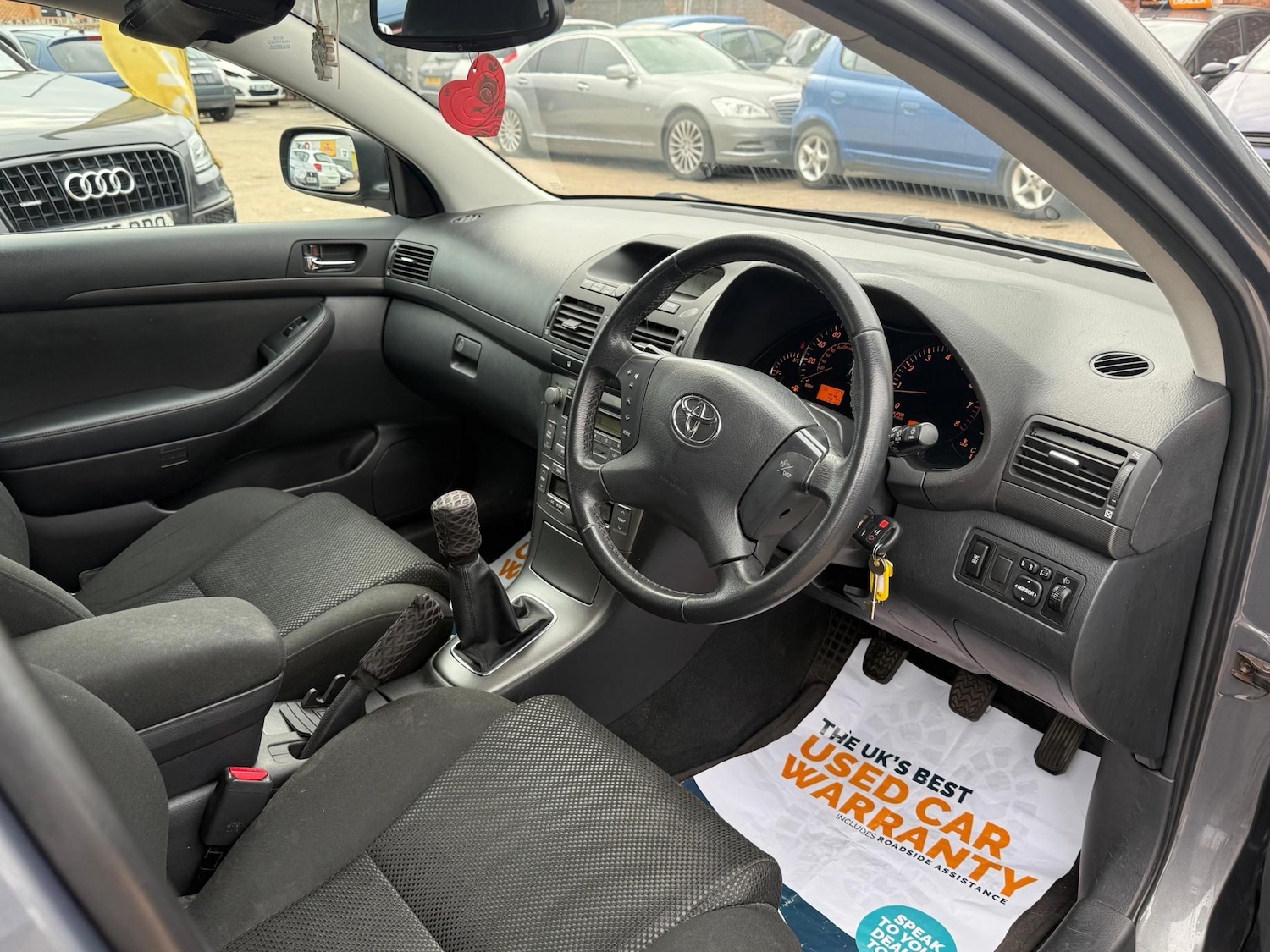 Used Toyota Avensis 2004 for sale - 76092311: Photo 5