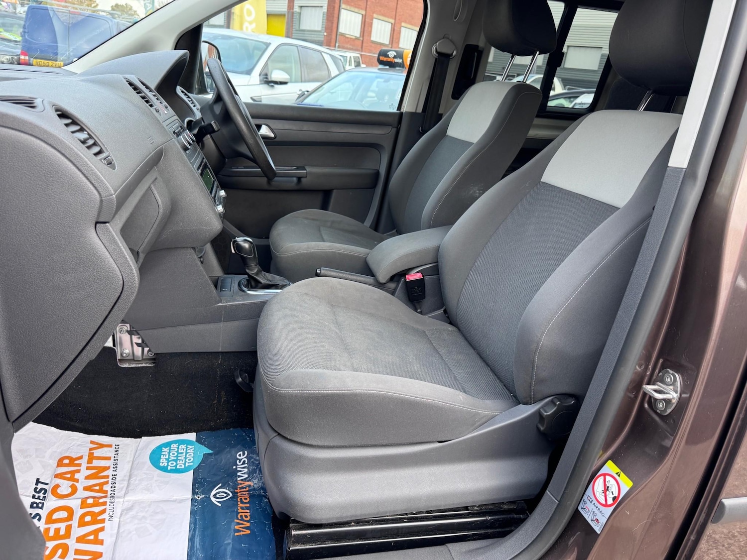 Used Volkswagen Caddy Maxi Life 2011 for sale - 76494995: Photo 11