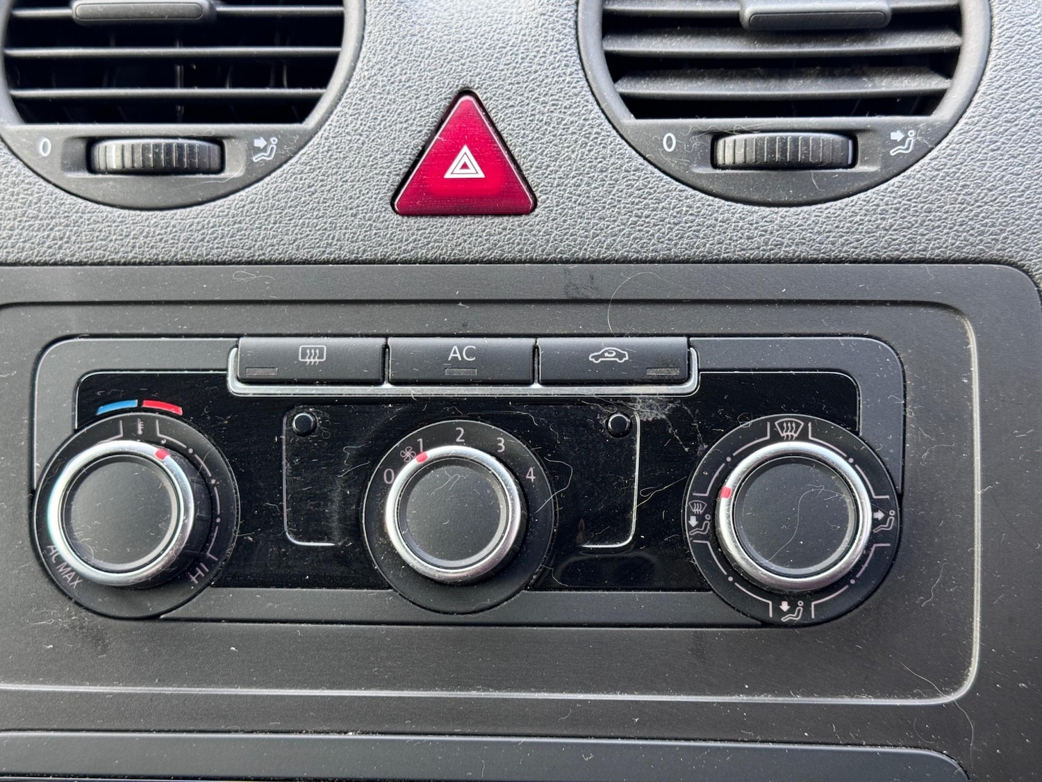 Used Volkswagen Caddy Maxi Life 2011 for sale - 76494995: Photo 16