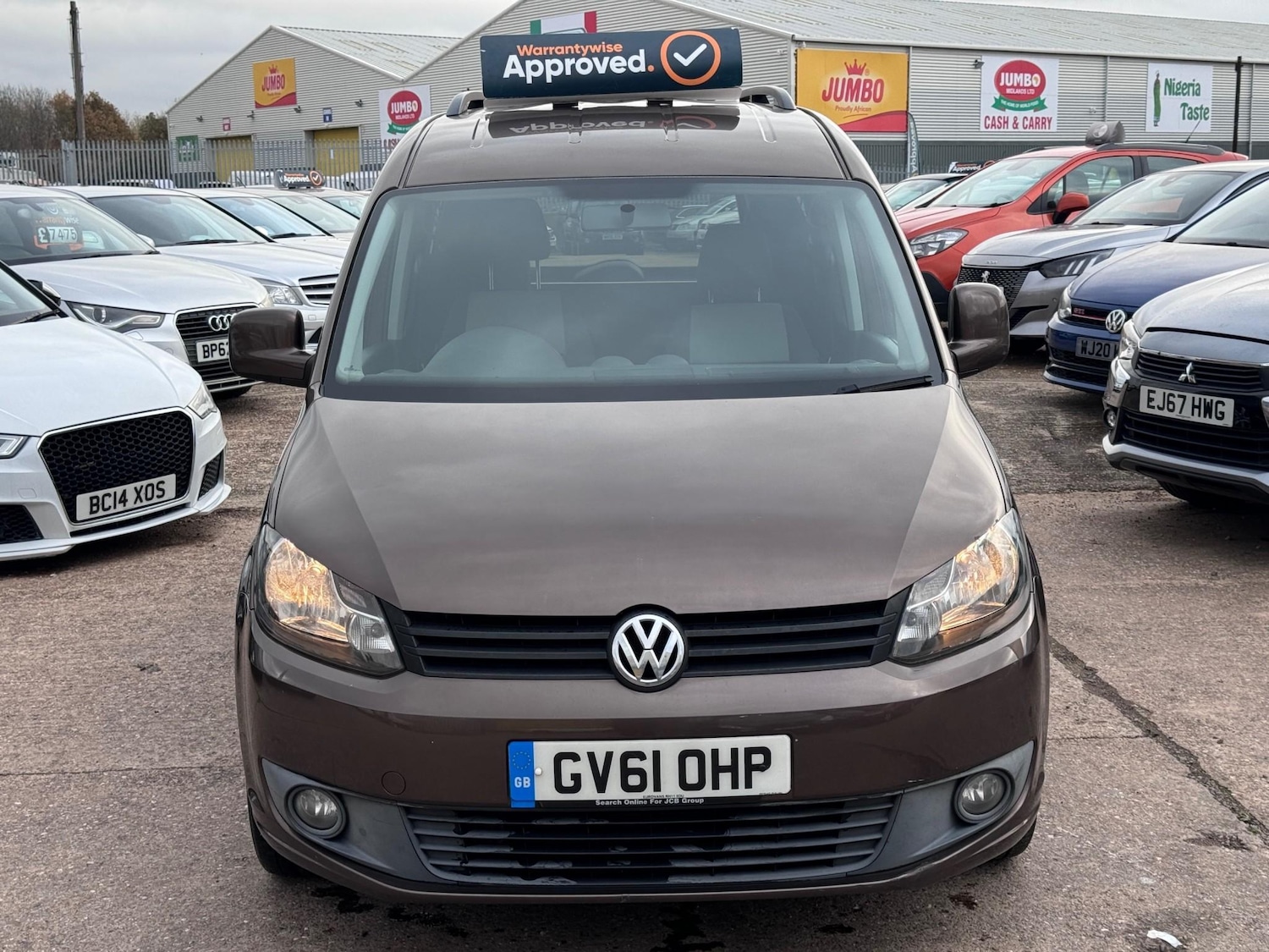 Used Volkswagen Caddy Maxi Life 2011 for sale - 76494995: Photo 8