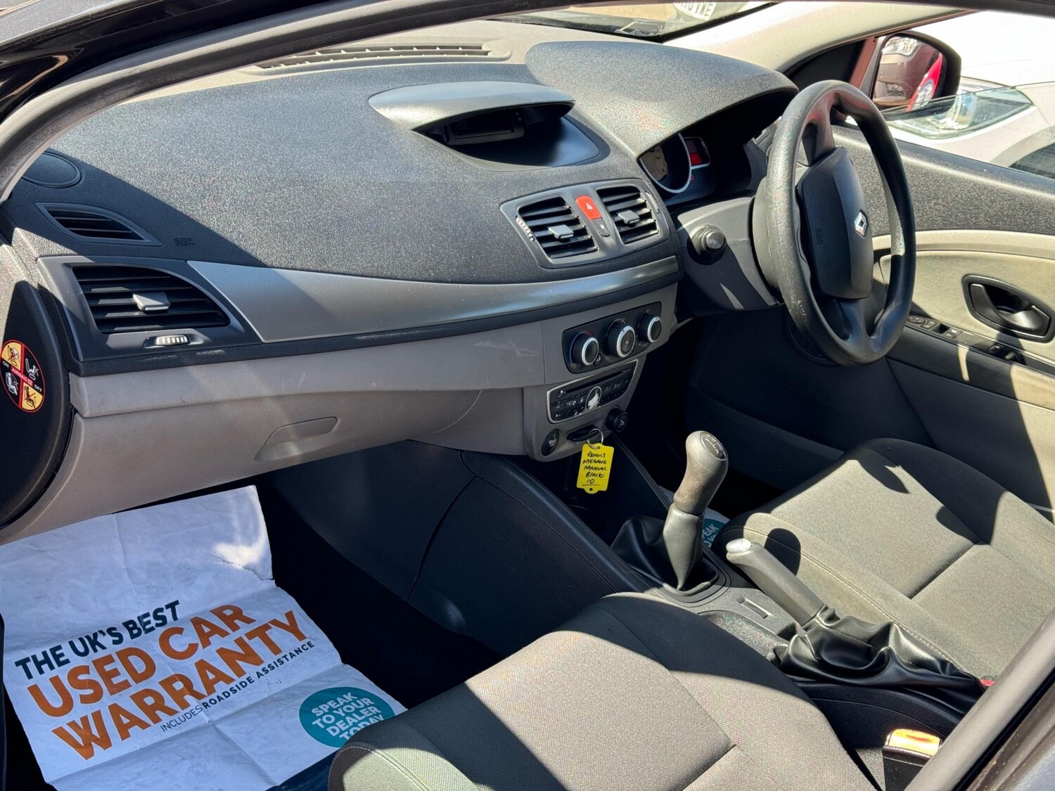 Used Renault Megane 2010 for sale - 76278701: Photo 12