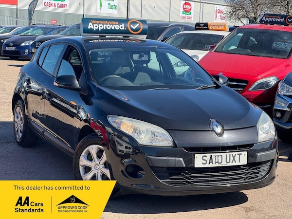 Used Renault Megane 2010 for sale - 76278701: Photo 1