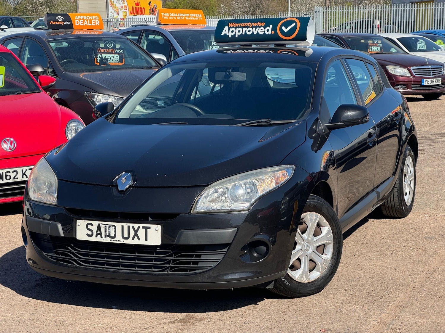 Used Renault Megane 2010 for sale - 76278701: Photo 2