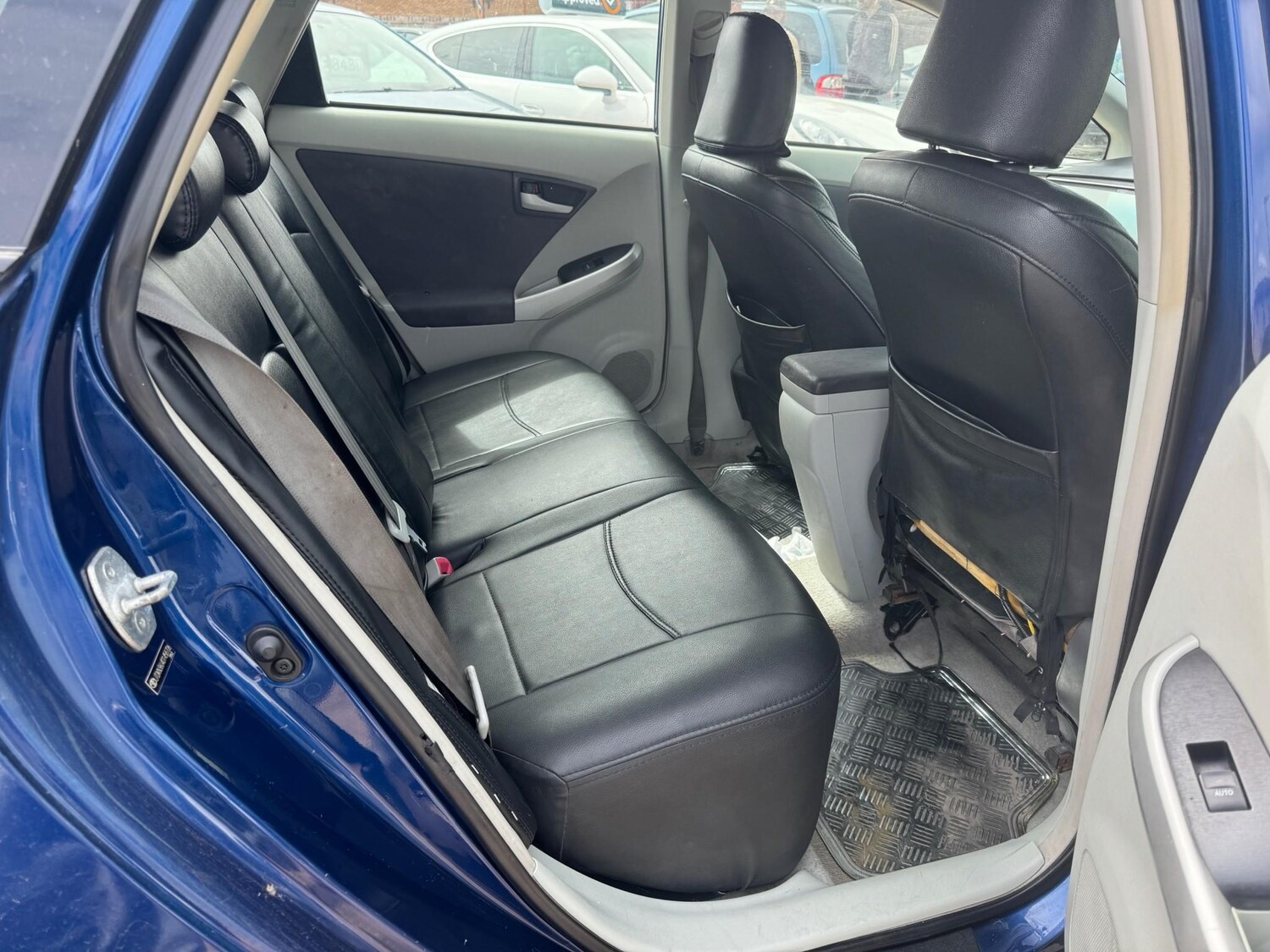 Used Toyota Prius 2012 for sale - 76266204: Photo 23