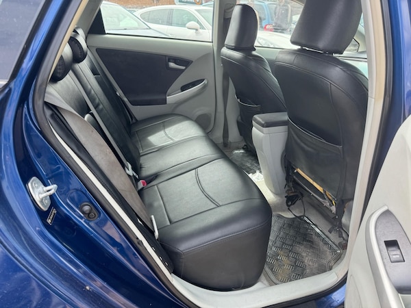 Used Toyota Prius 2012 for sale - 76266204: Photo 23