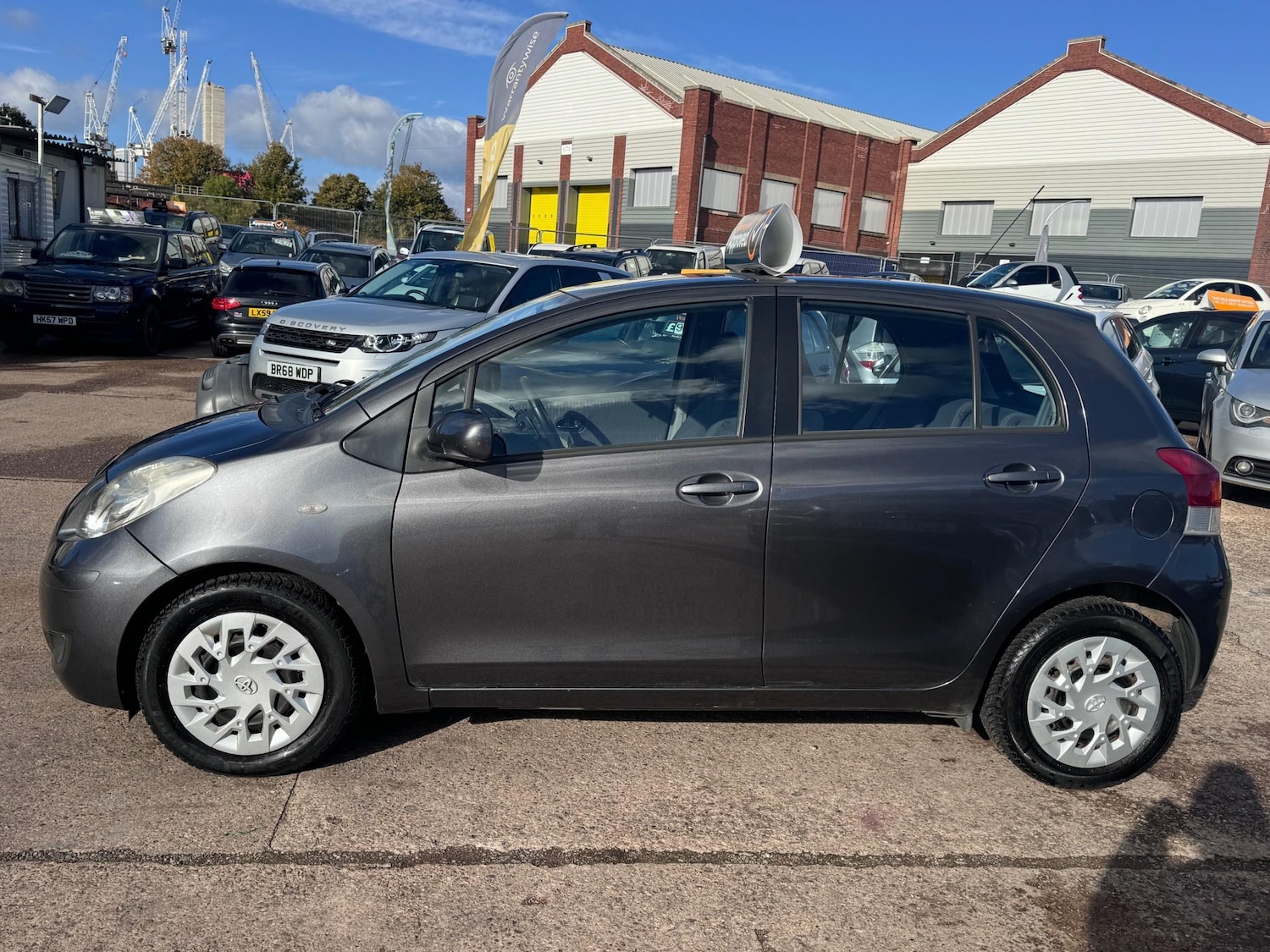 Used Toyota Yaris 2009 for sale - 76362973: Photo 10