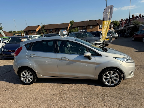 Used Ford Fiesta 2010 for sale - 75194064: Photo 7