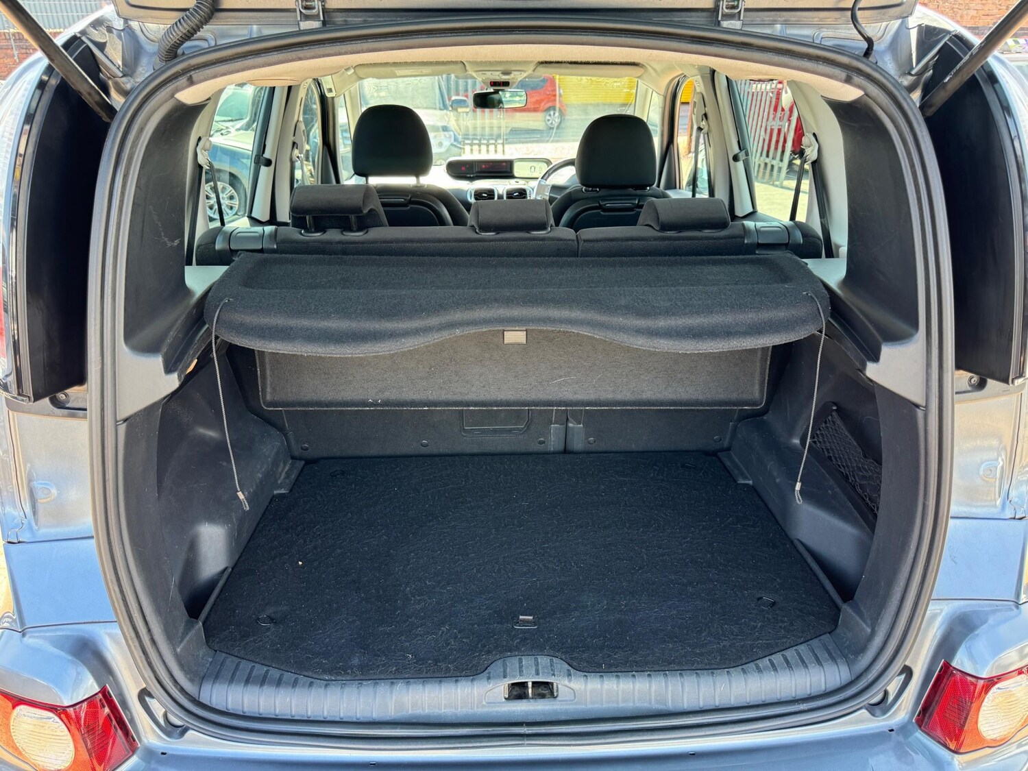 Vehicle 27