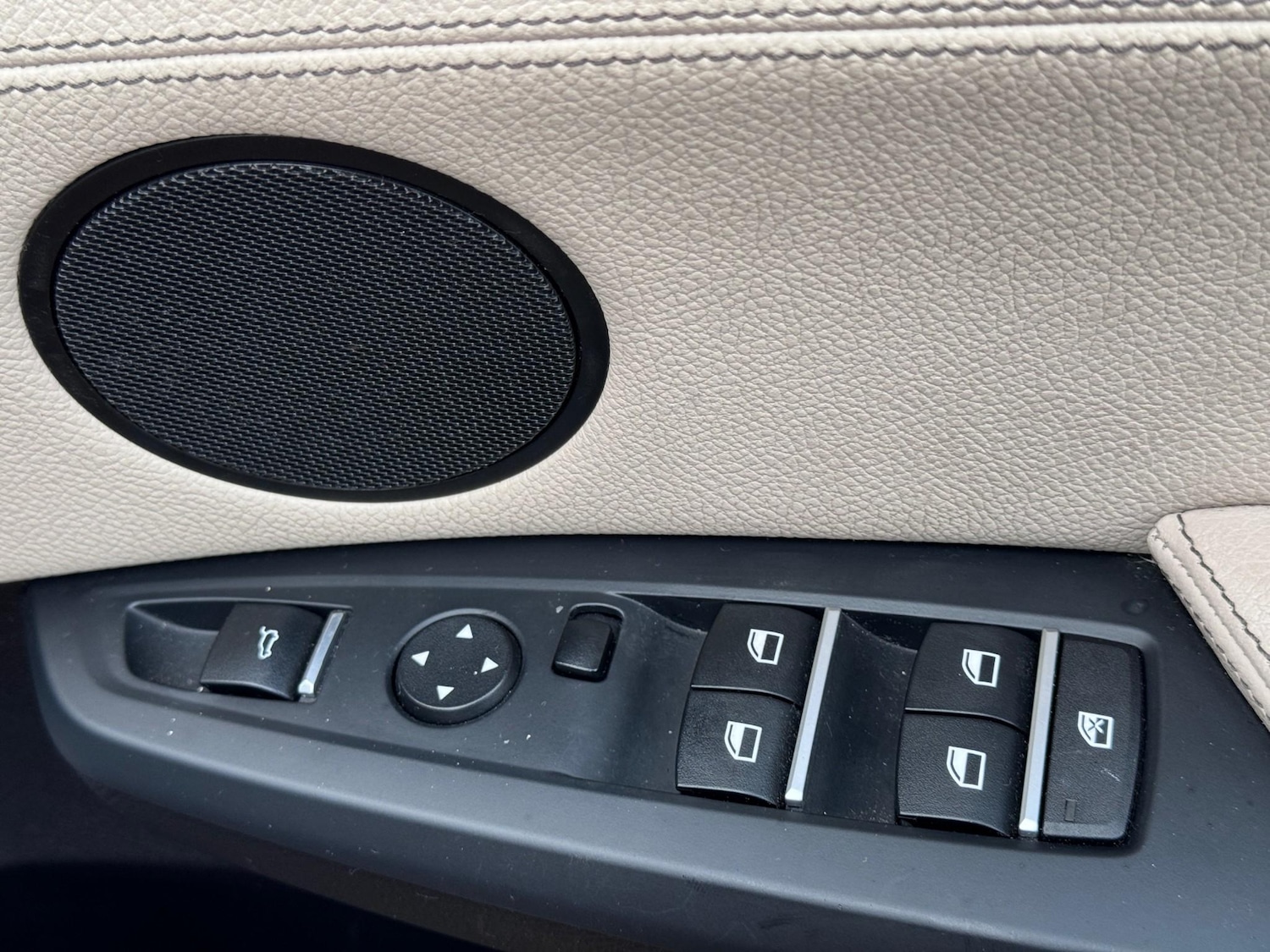 Used BMW X4 2015 for sale - 77354970: Photo 16