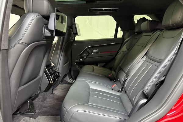 Used Land Rover Range Rover Sport 2024 for sale - 76101395: Photo 16