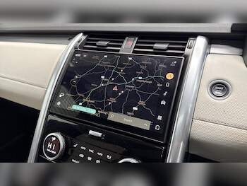 Used Land Rover Discovery 2023 for sale - 76335158: Photo