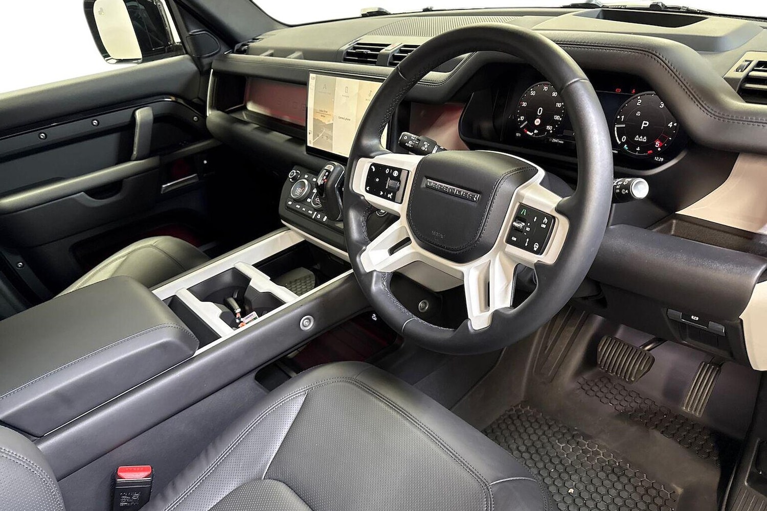 Used Land Rover Defender 2025 for sale - 76492432: Photo 15