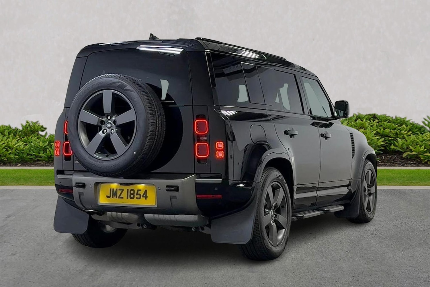 Used Land Rover Defender 2025 for sale - 76492432: Photo 18