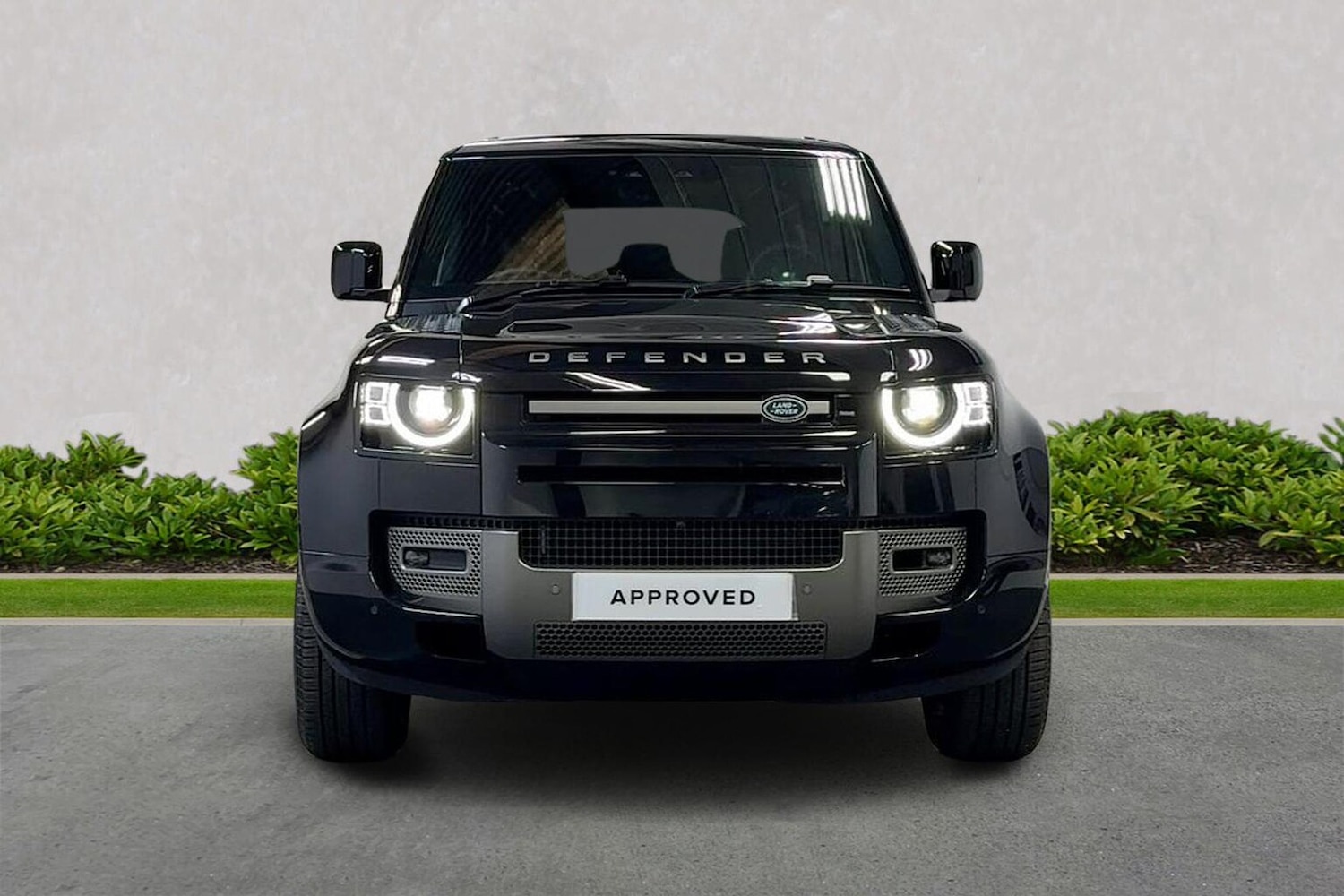 Used Land Rover Defender 2025 for sale - 76492432: Photo 5