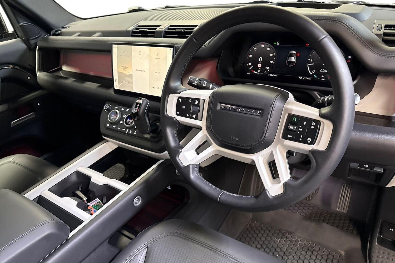 Used Land Rover Defender 2025 for sale - 76492432: Photo 9